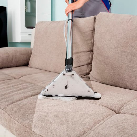Serviços profissionais de limpeza e higienização de estofados, carpetes, cortinas, colchões e sofás